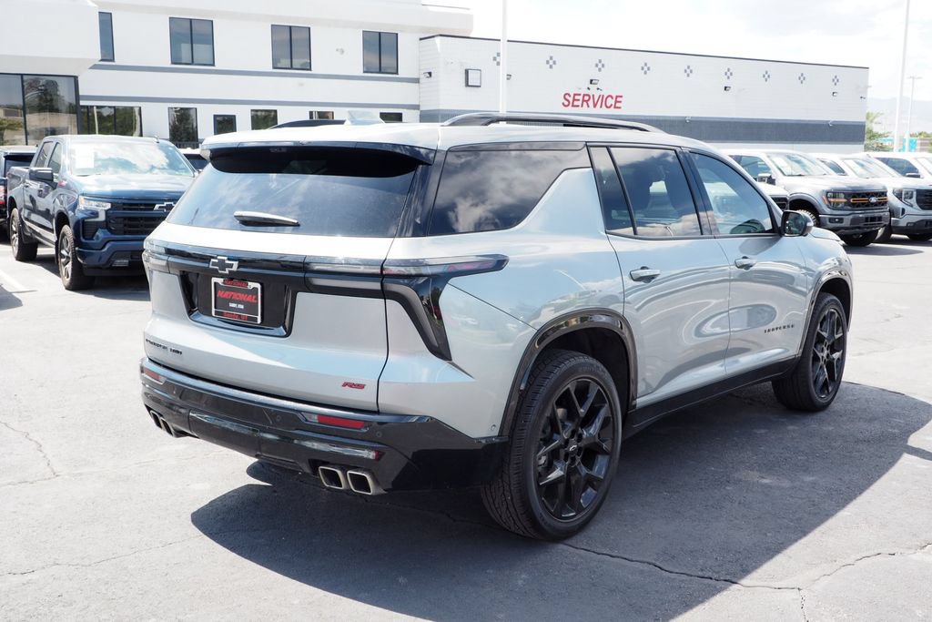Used 2024 Chevrolet Traverse RS AWD/4WD image 5