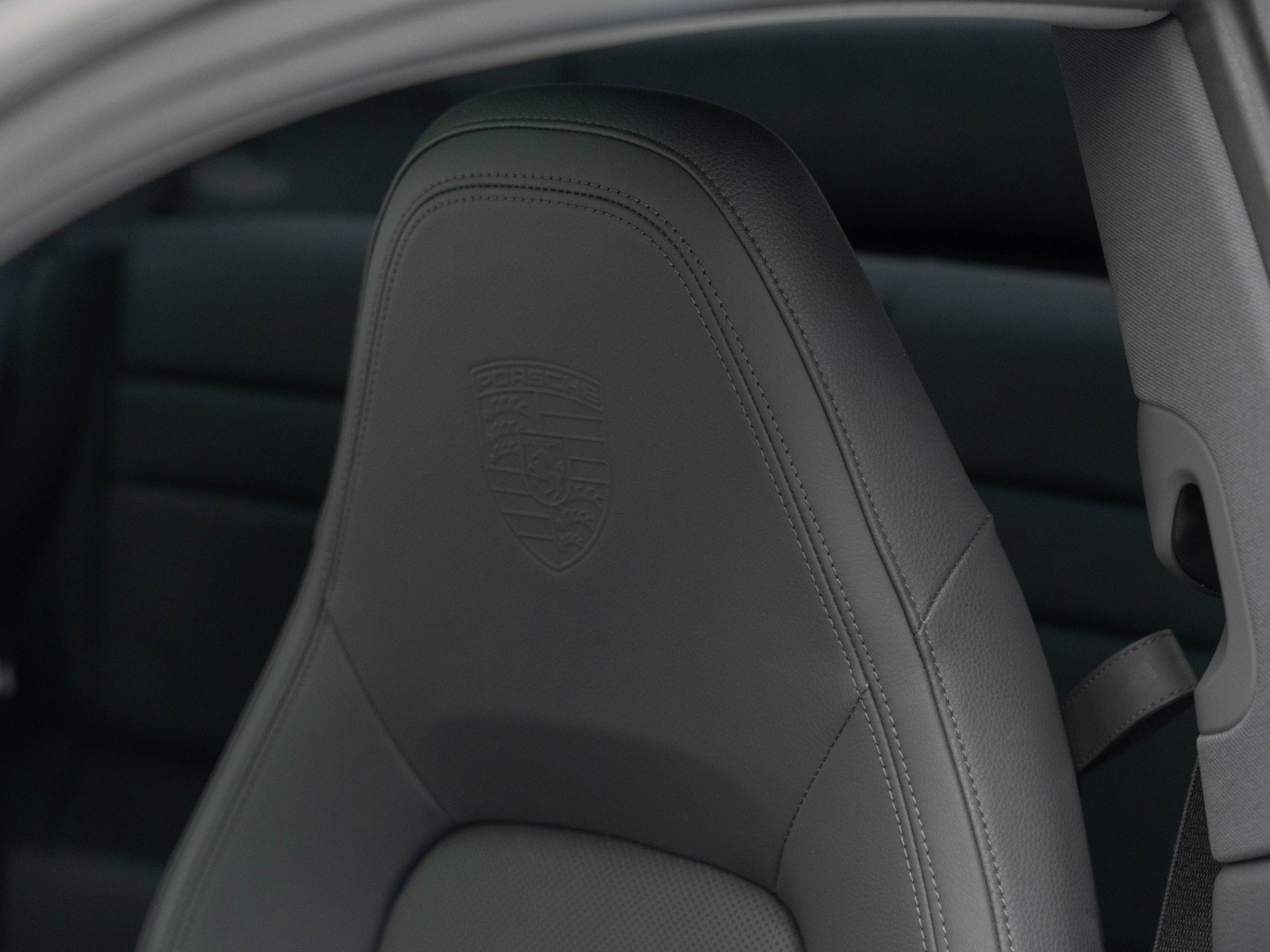 Certified 2022 Porsche 911 Carrera 4 AWD/4WD image 18