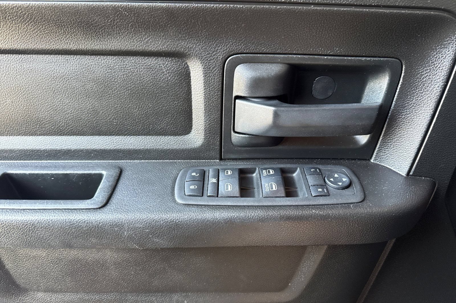 Used 2019 RAM 1500 Express w/ Wheel & Sound Group AWD/4WD image 12