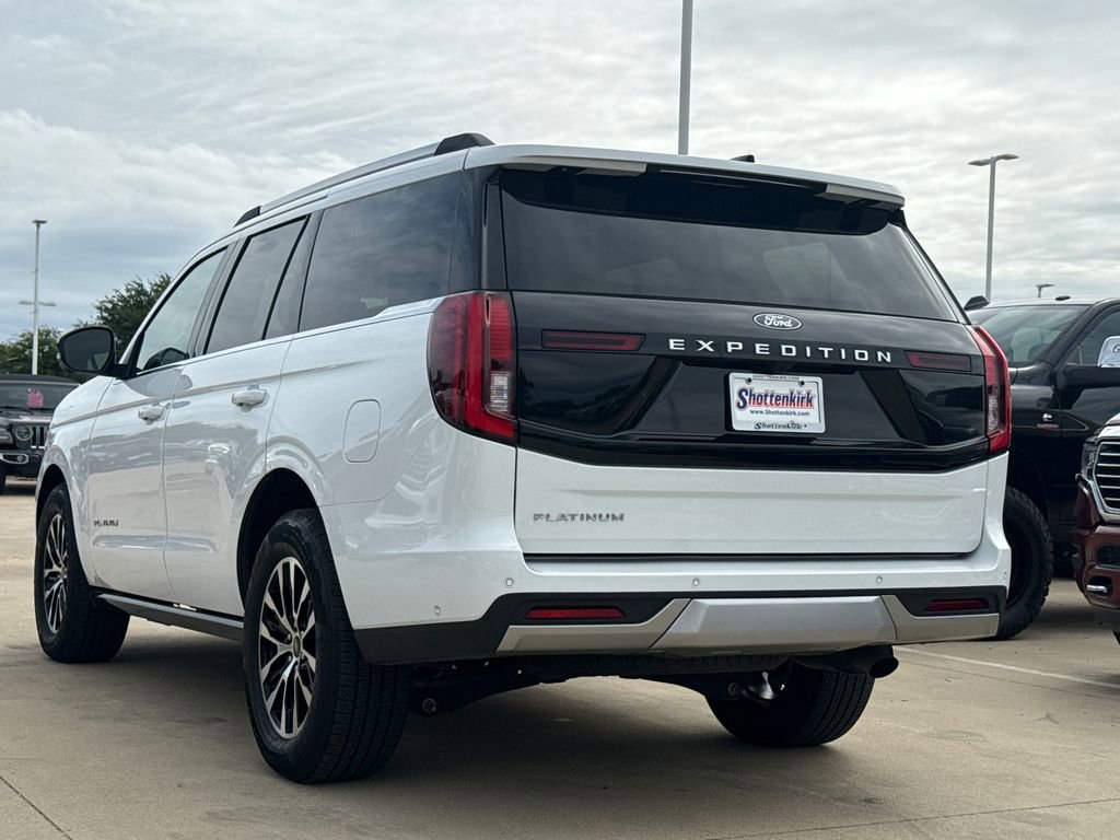 Used 2025 Ford Expedition Platinum AWD/4WD image 7