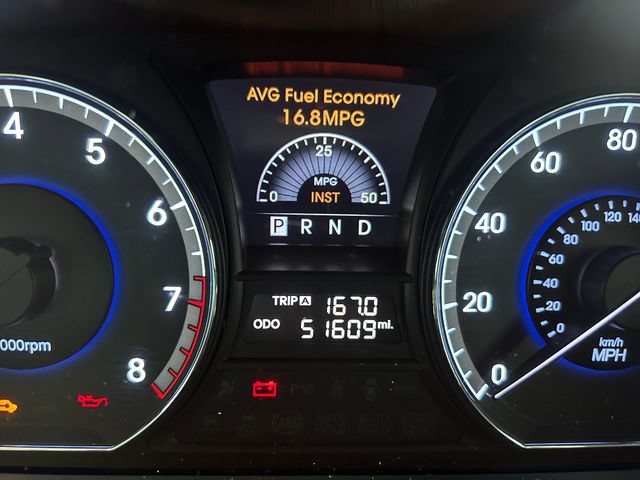 Used 2011 Hyundai Equus Signature RWD image 2