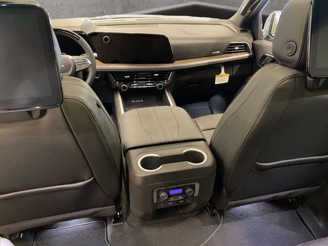 New 2026 Chevrolet Suburban High Country AWD/4WD image 14