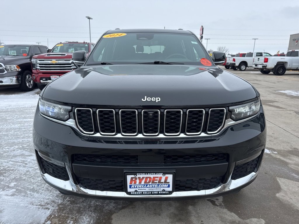 Certified 2024 Jeep Grand Cherokee L Limited w/ Luxury Tech Group II image 31