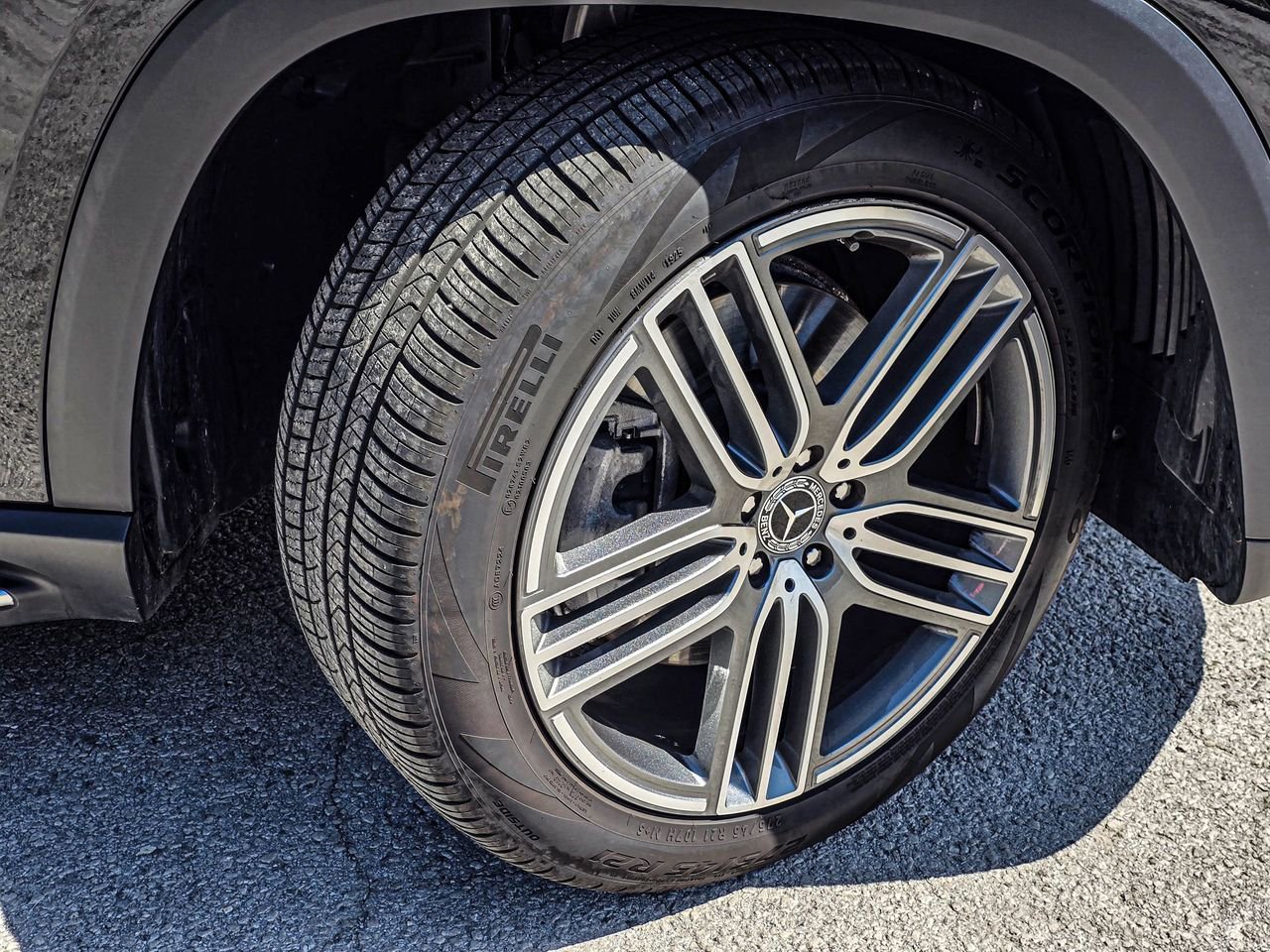 New 2026 Mercedes-Benz GLS 450 4MATIC image 7