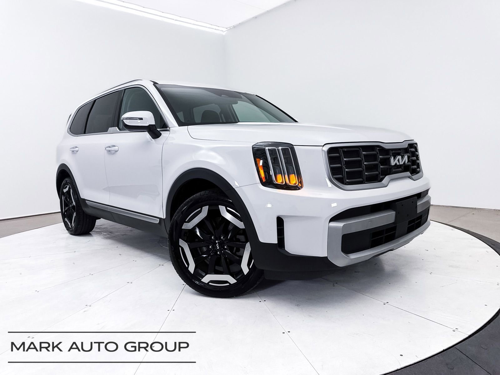 Used 2024 Kia Telluride S w/ S Sunroof Package image 1