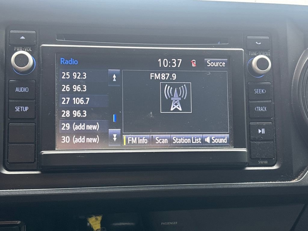 Used 2017 Toyota Tacoma SR image 11