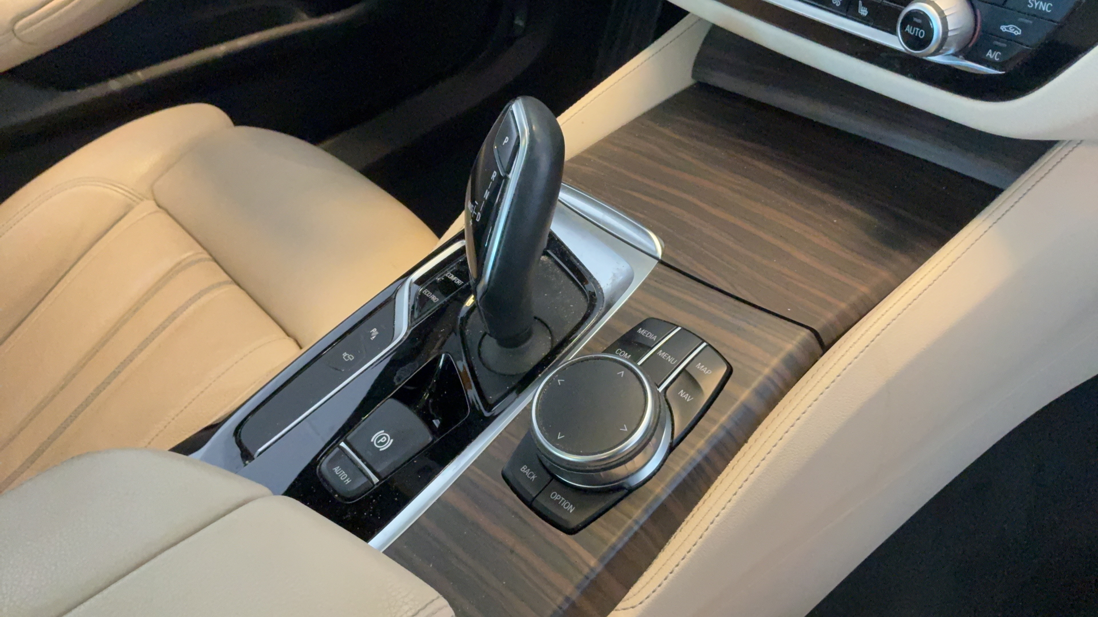 Used 2017 BMW 540i RWD image 50