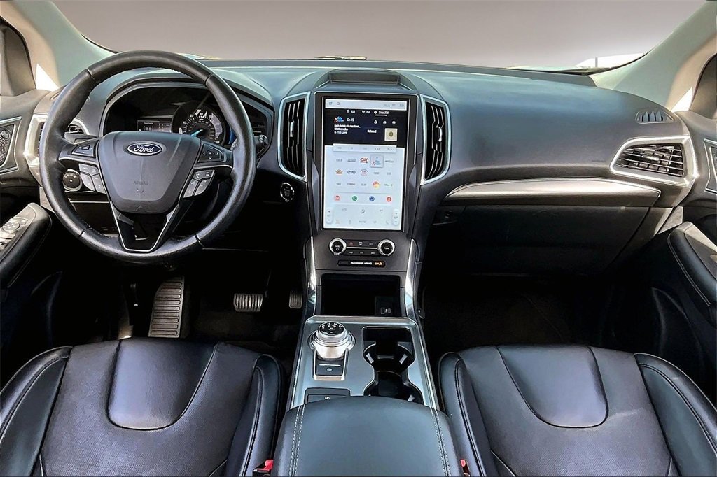 Used 2022 Ford Edge Titanium w/ Equipment Group 301A image 15