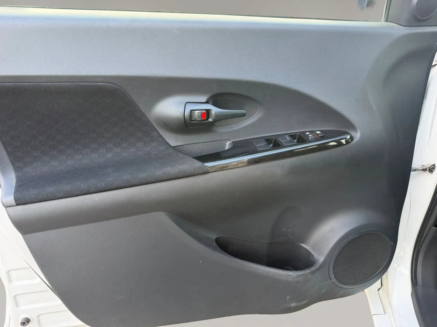 Used 2008 Scion xD FWD image 9