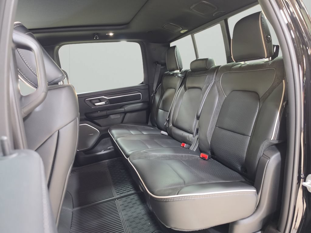 New 2027 RAM 1500 Laramie w/ Night Edition AWD/4WD image 17