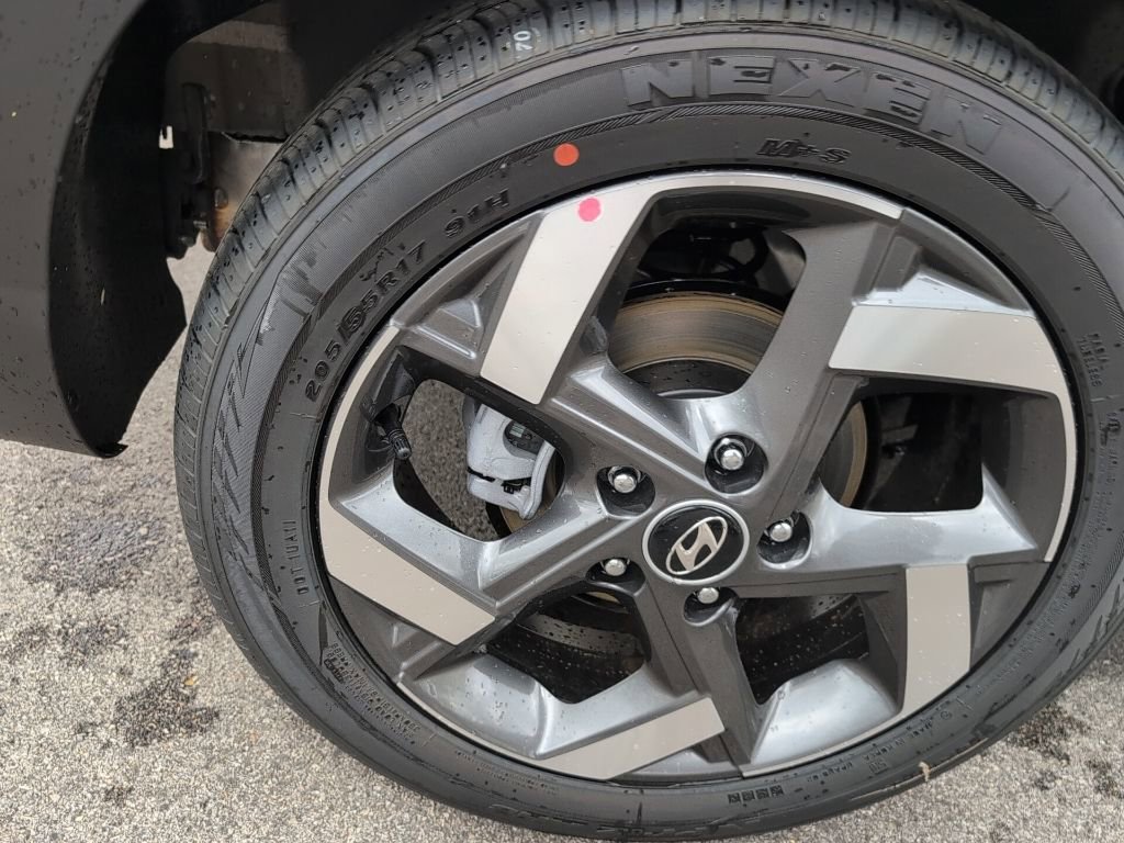 New 2026 Hyundai Venue SEL FWD image 31