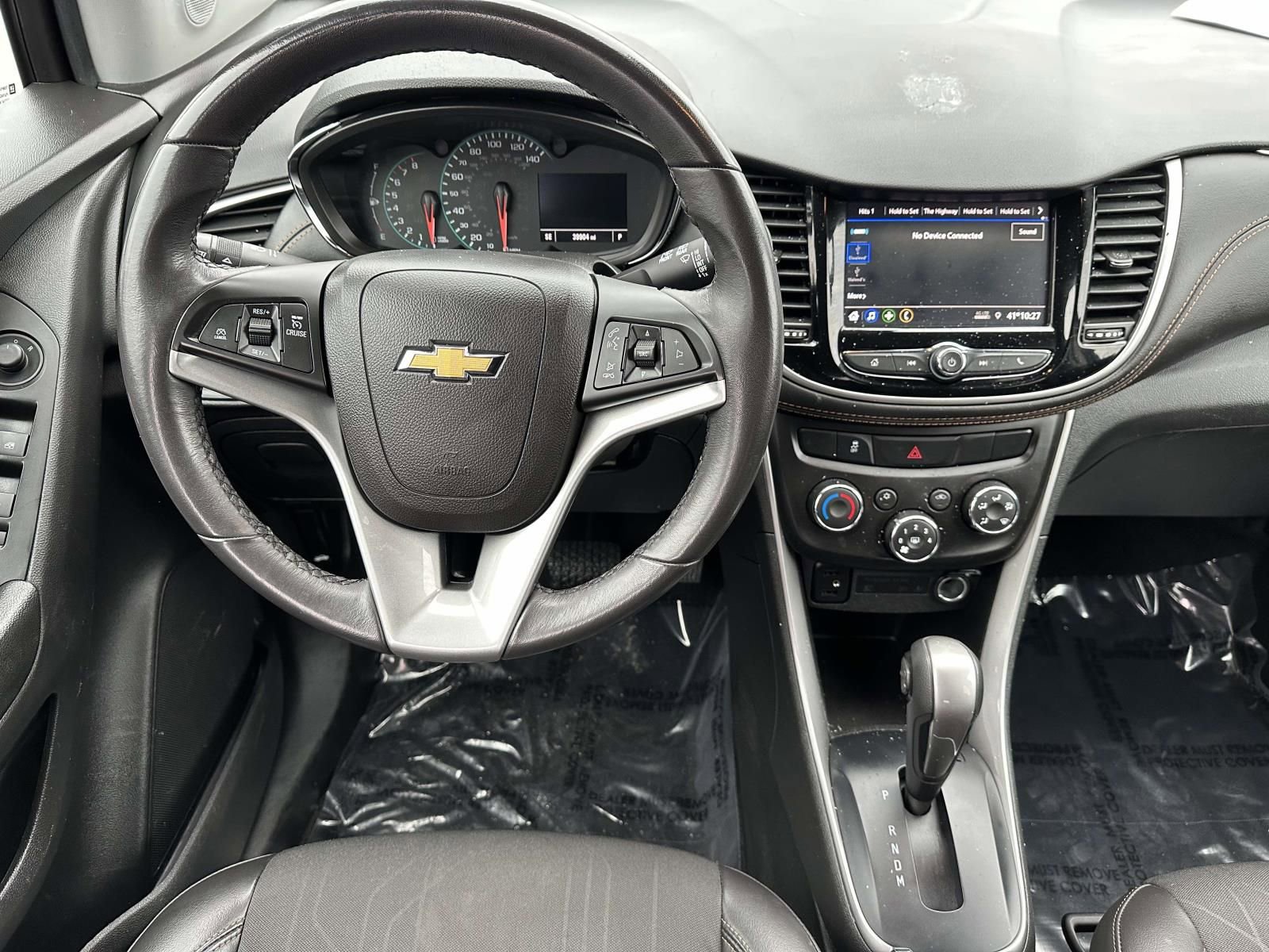 Certified 2022 Chevrolet Trax LT w/ LT Convenience Package image 8