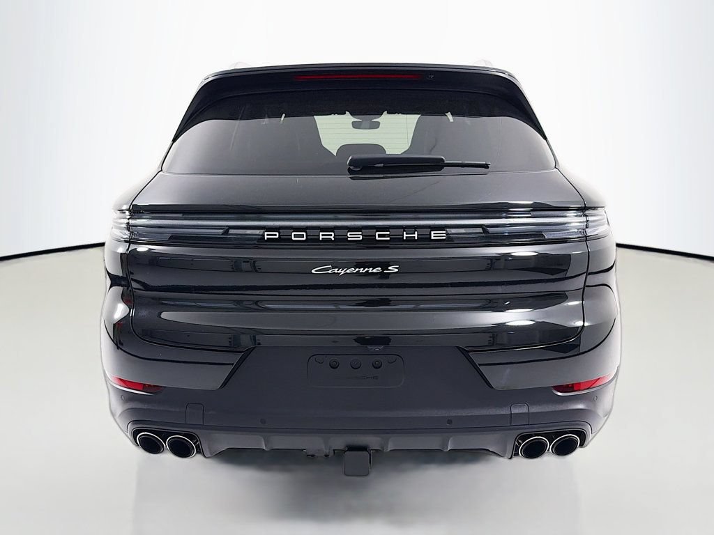 Certified 2025 Porsche Cayenne S AWD/4WD image 10