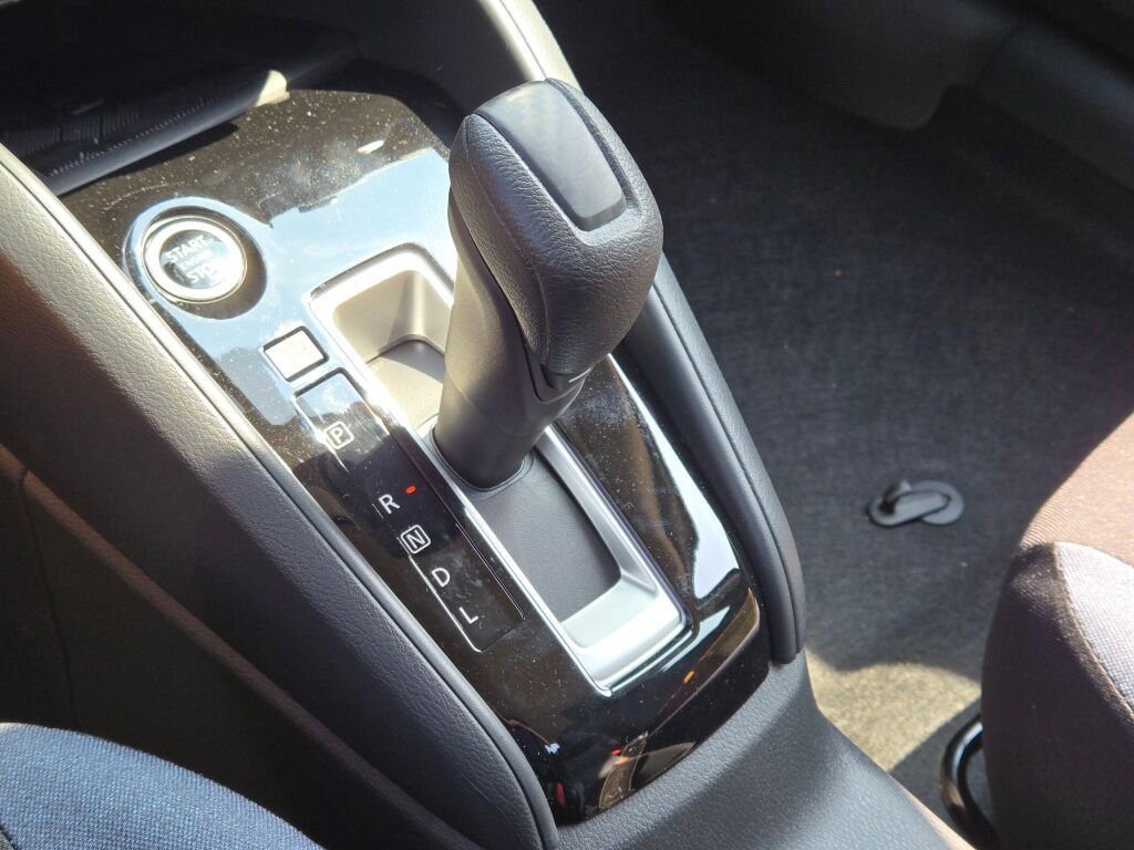 Used 2025 Nissan Versa SV w/ Trunk Package image 21