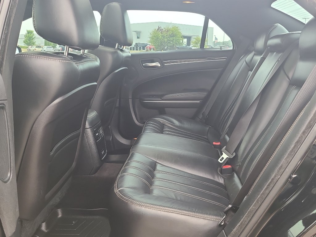 Used 2017 Chrysler 300 S w/ 300S Premium Group AWD/4WD image 36