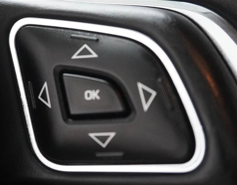 Used 2013 Jaguar XJ L Portfolio AWD/4WD image 18