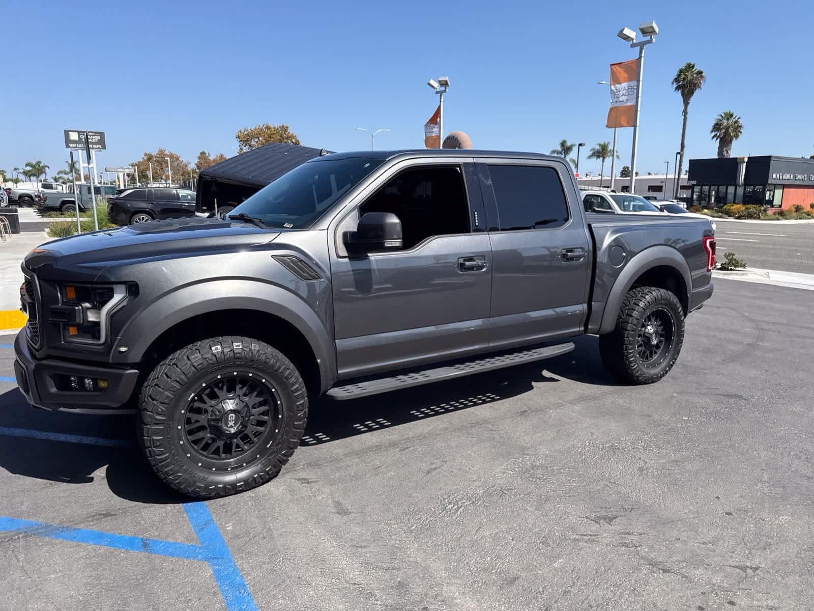 Used 2020 Ford F150 Raptor w/ Equipment Group 802A Luxury AWD/4WD image 20