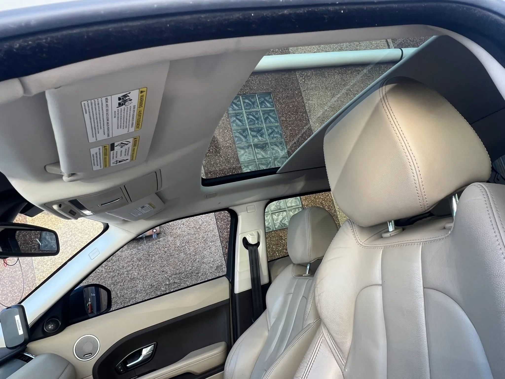 Used 2014 Land Rover Range Rover Evoque Pure Plus image 22