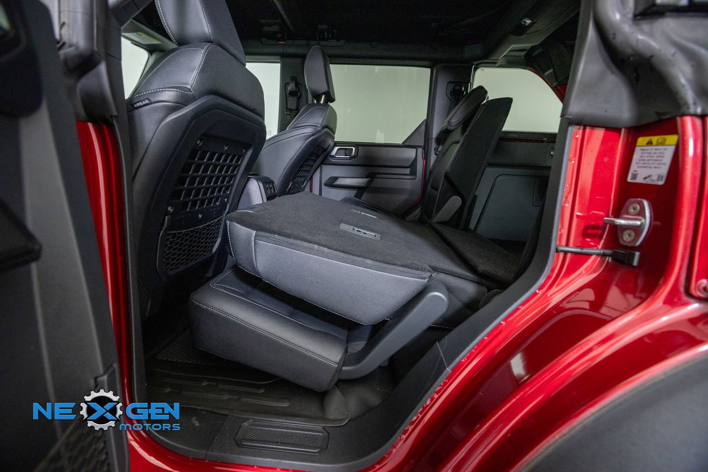 Used 2025 Ford Bronco Badlands AWD/4WD image 33