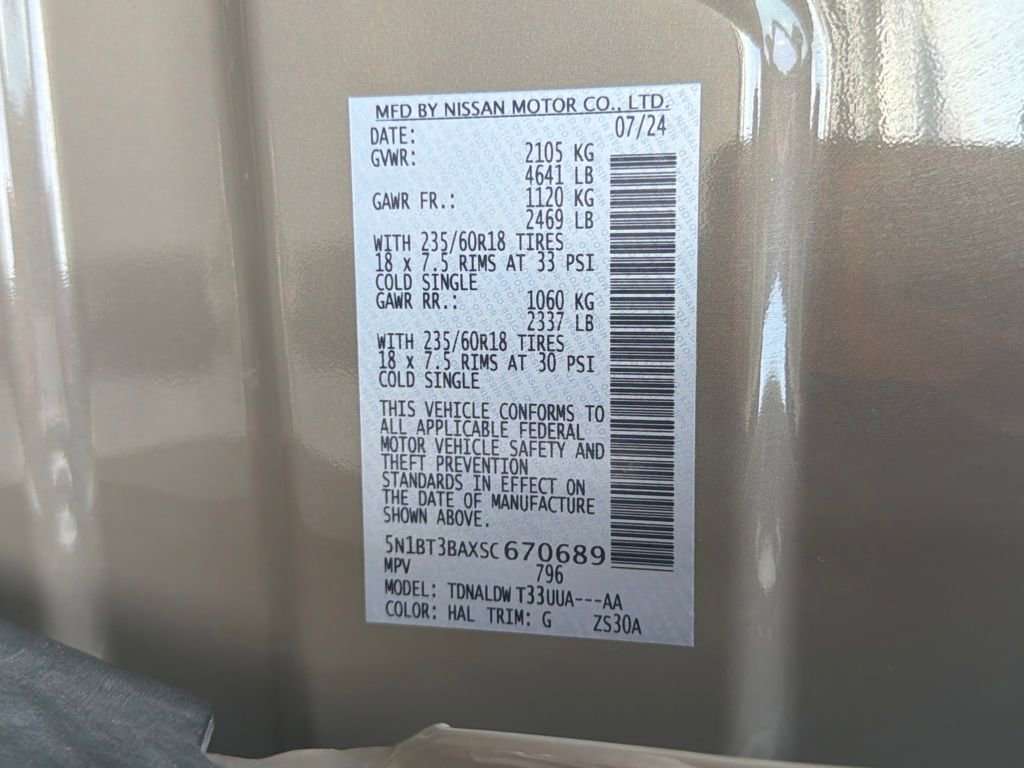 Used 2025 Nissan Rogue SV image 27