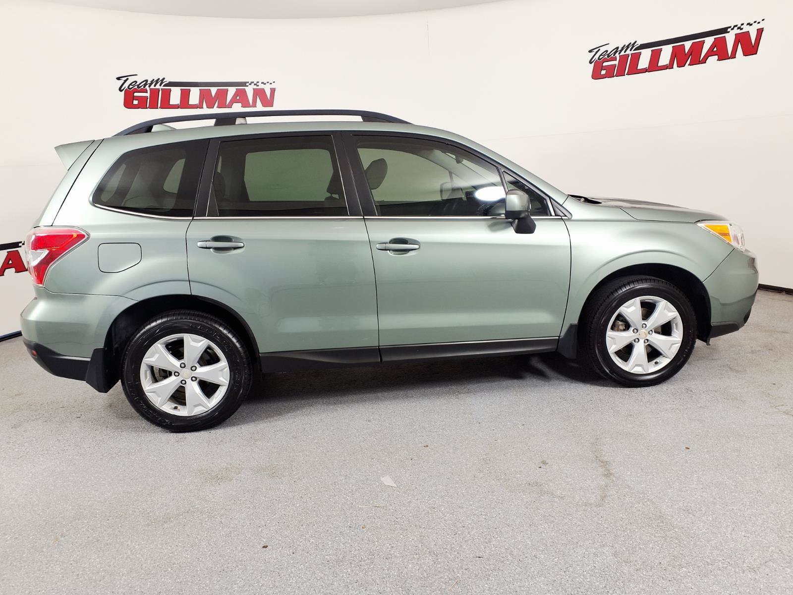Used 2016 Subaru Forester 2.5i Limited AWD/4WD image 3