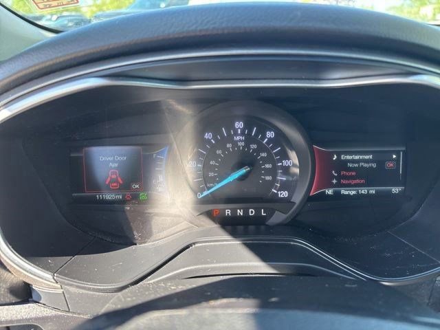 Used 2019 Ford Fusion SE FWD image 15