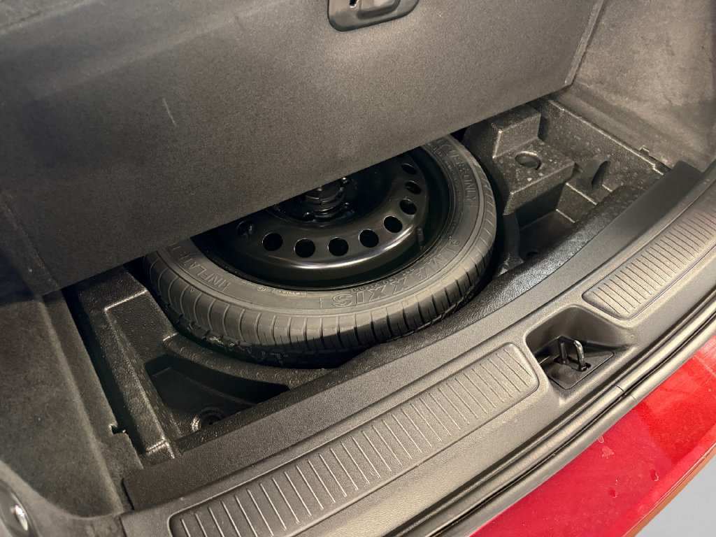 Used 2023 Buick Envision Essence FWD image 28