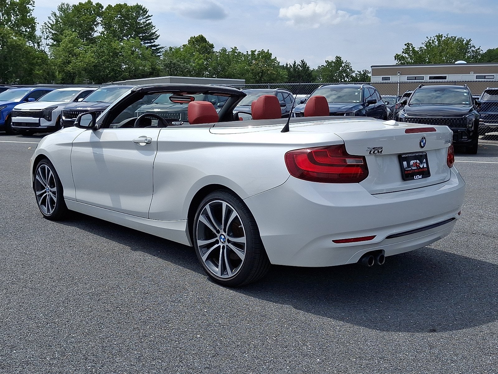 Used 2015 BMW 228i xDrive Convertible AWD/4WD image 10