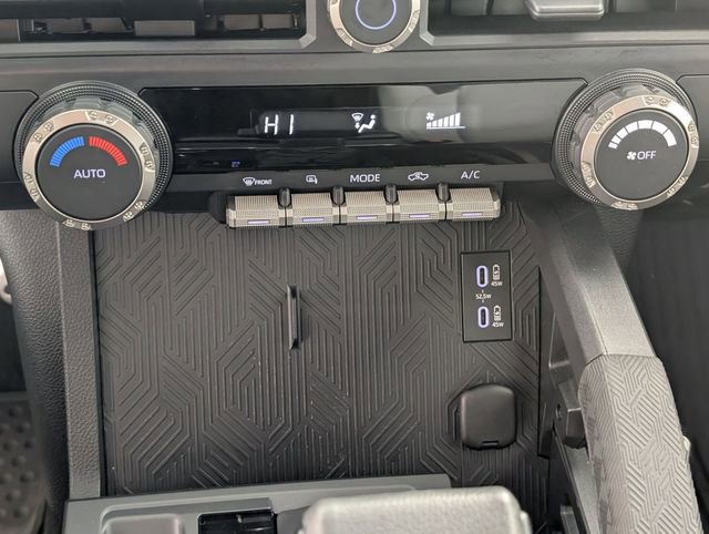 Used 2025 Toyota Tacoma TRD Sport image 21