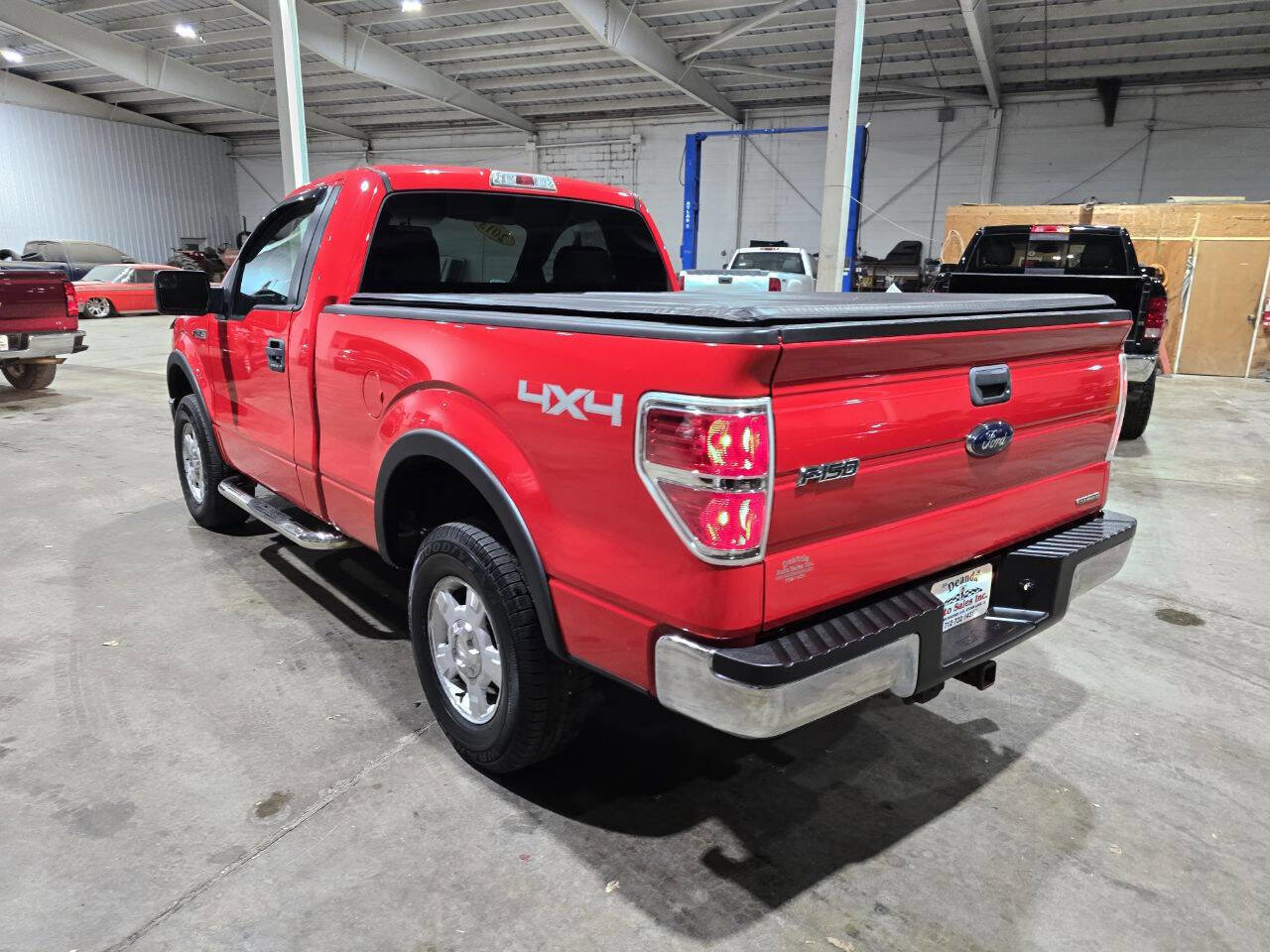 Used 2013 Ford F150 XLT w/ Mid Equipment Group image 8