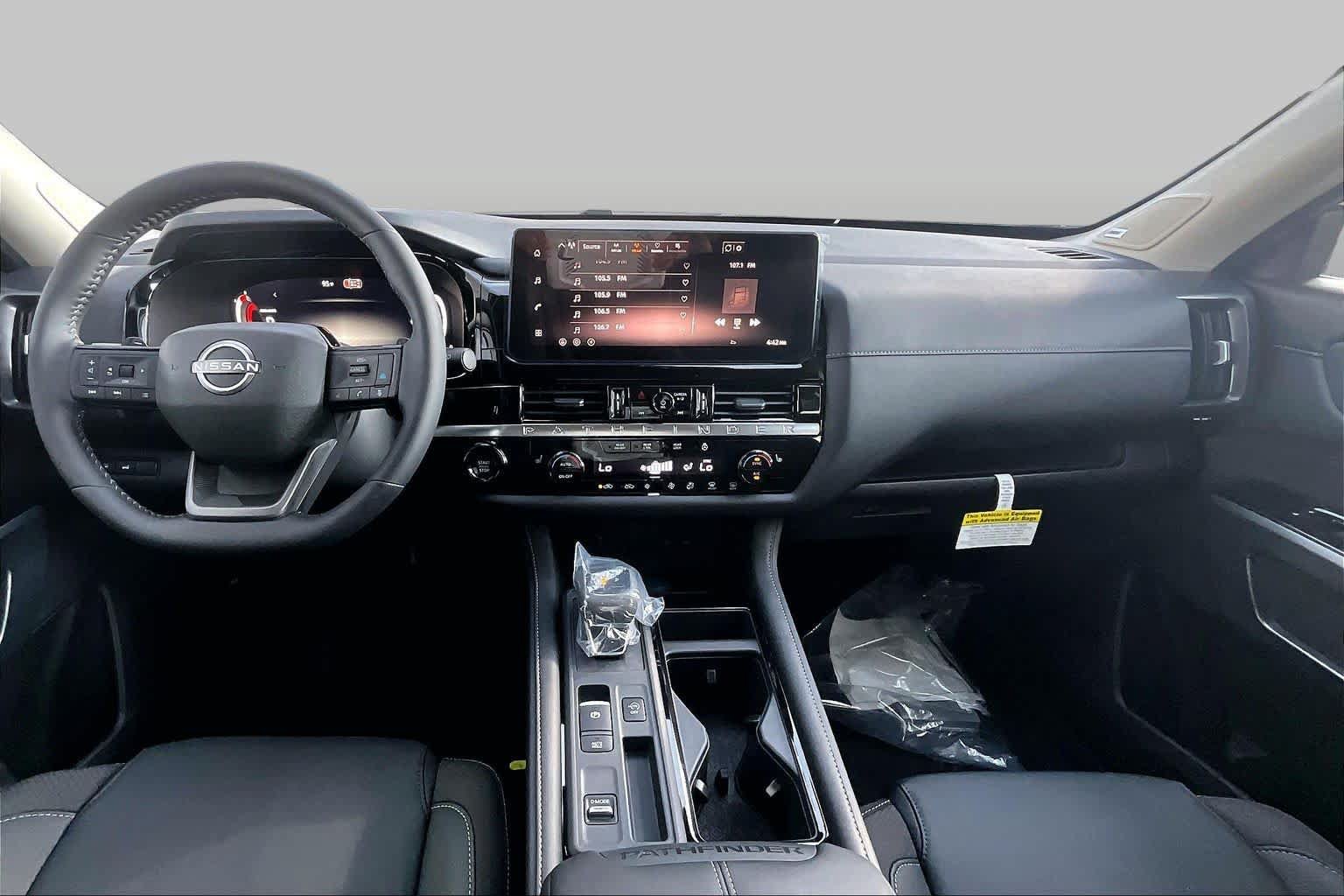 New 2026 Nissan Pathfinder SL FWD image 5