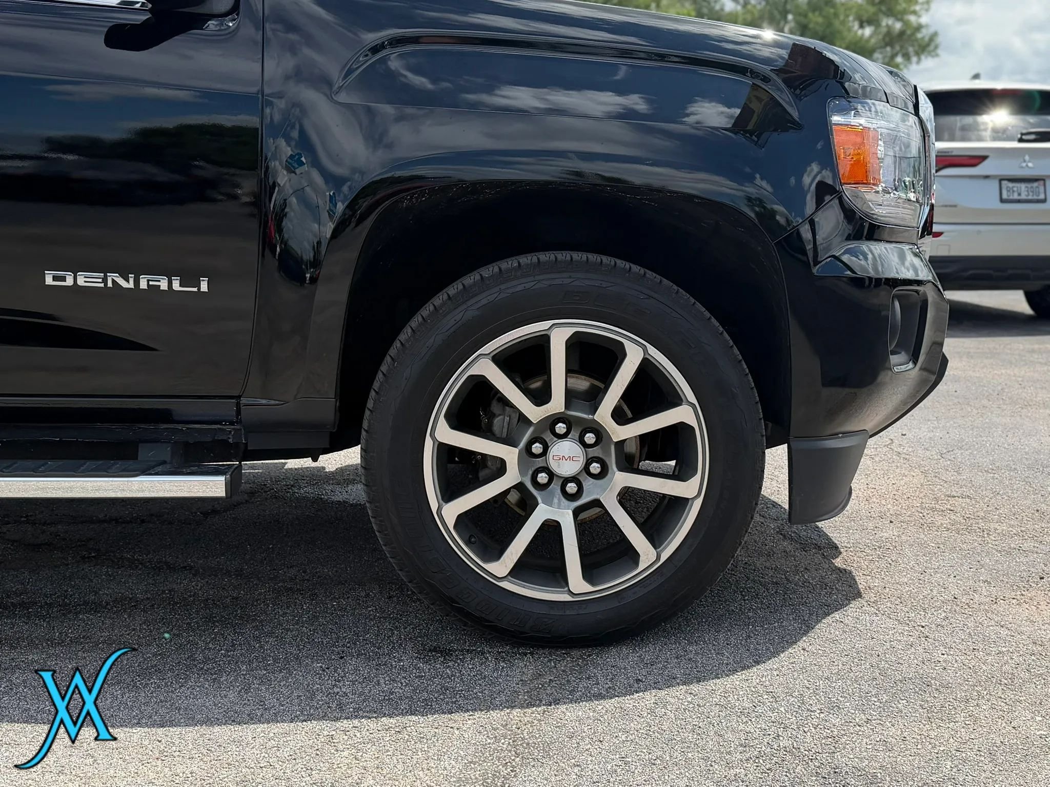 Used 2019 GMC Canyon Denali AWD/4WD image 9