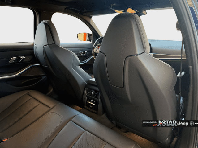 Used 2021 BMW M3 Competition w/ Executive Package RWD image 28