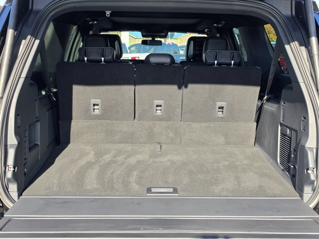 New 2027 Ford Expedition Max Platinum w/ Stealth Performance Package AWD/4WD image 7