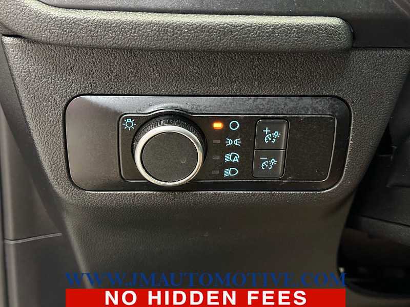 Used 2022 Ford Escape SE w/ Cold Weather Package image 32