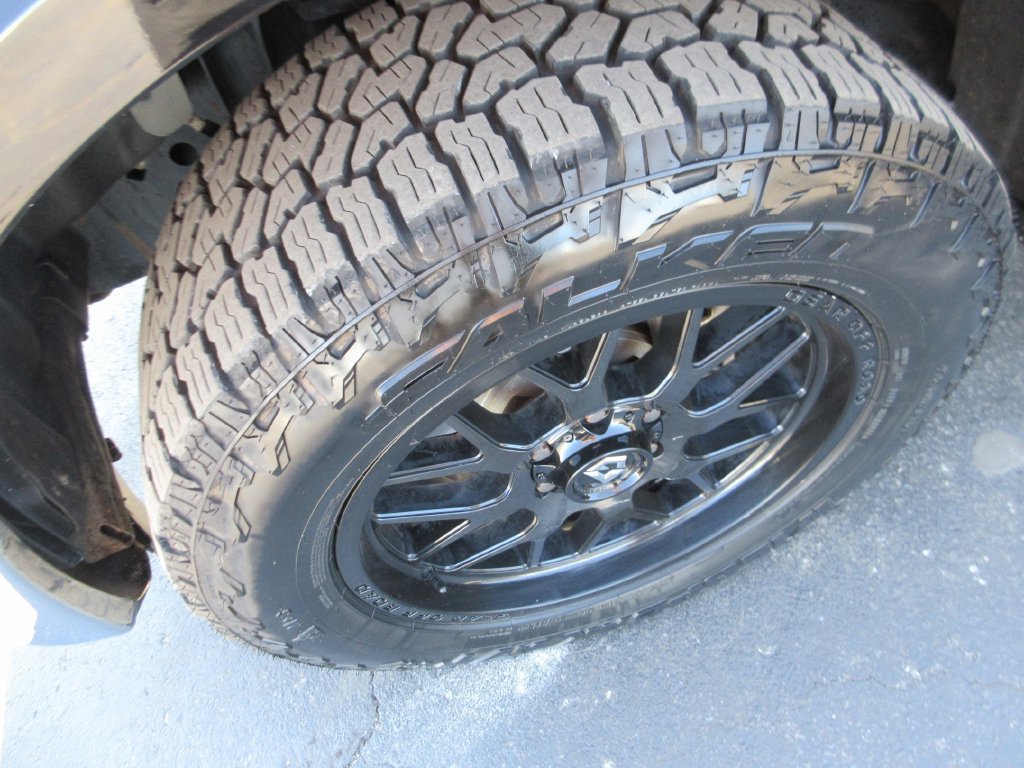 Used 2016 Ford F150 Lariat AWD/4WD image 13