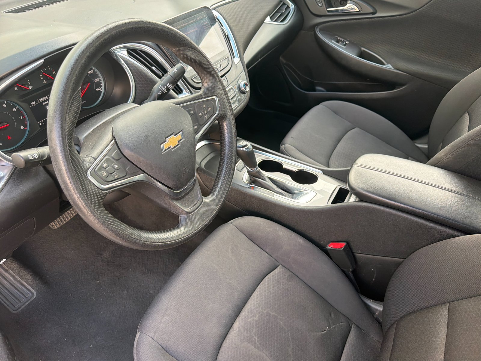 Used 2020 Chevrolet Malibu LT FWD image 9
