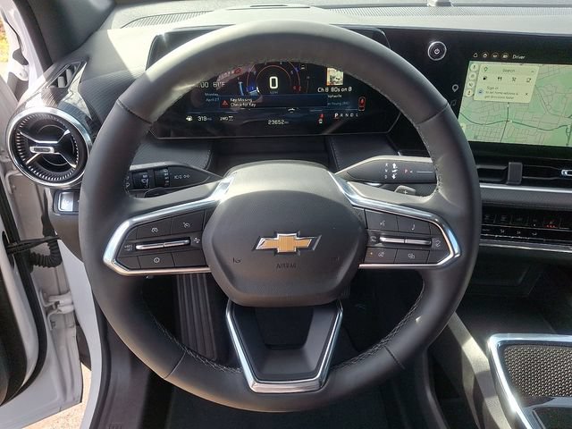 Used 2025 Chevrolet Equinox LT AWD/4WD image 15