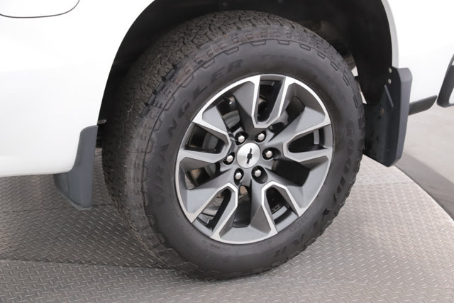 Used 2024 Chevrolet Silverado 1500 RST AWD/4WD image 14