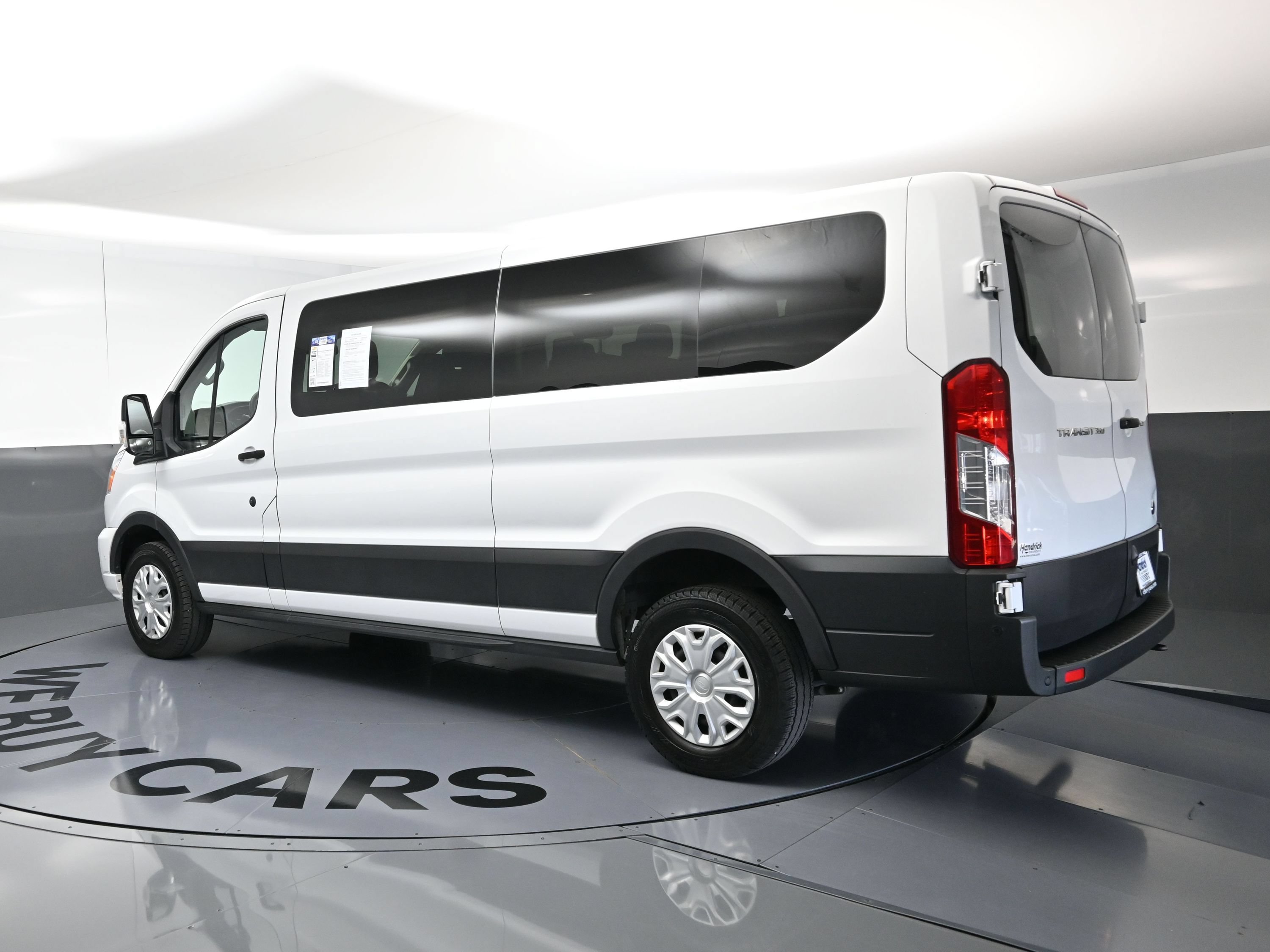 Used 2022 Ford Transit 350 XLT RWD image 7