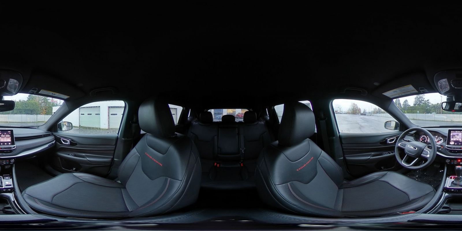 Used 2025 Jeep Compass Trailhawk image 41