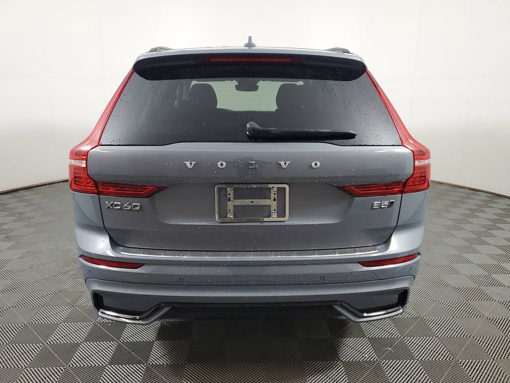 Certified 2024 Volvo XC60 B5 Ultimate w/ Protection Package Premier AWD/4WD image 5