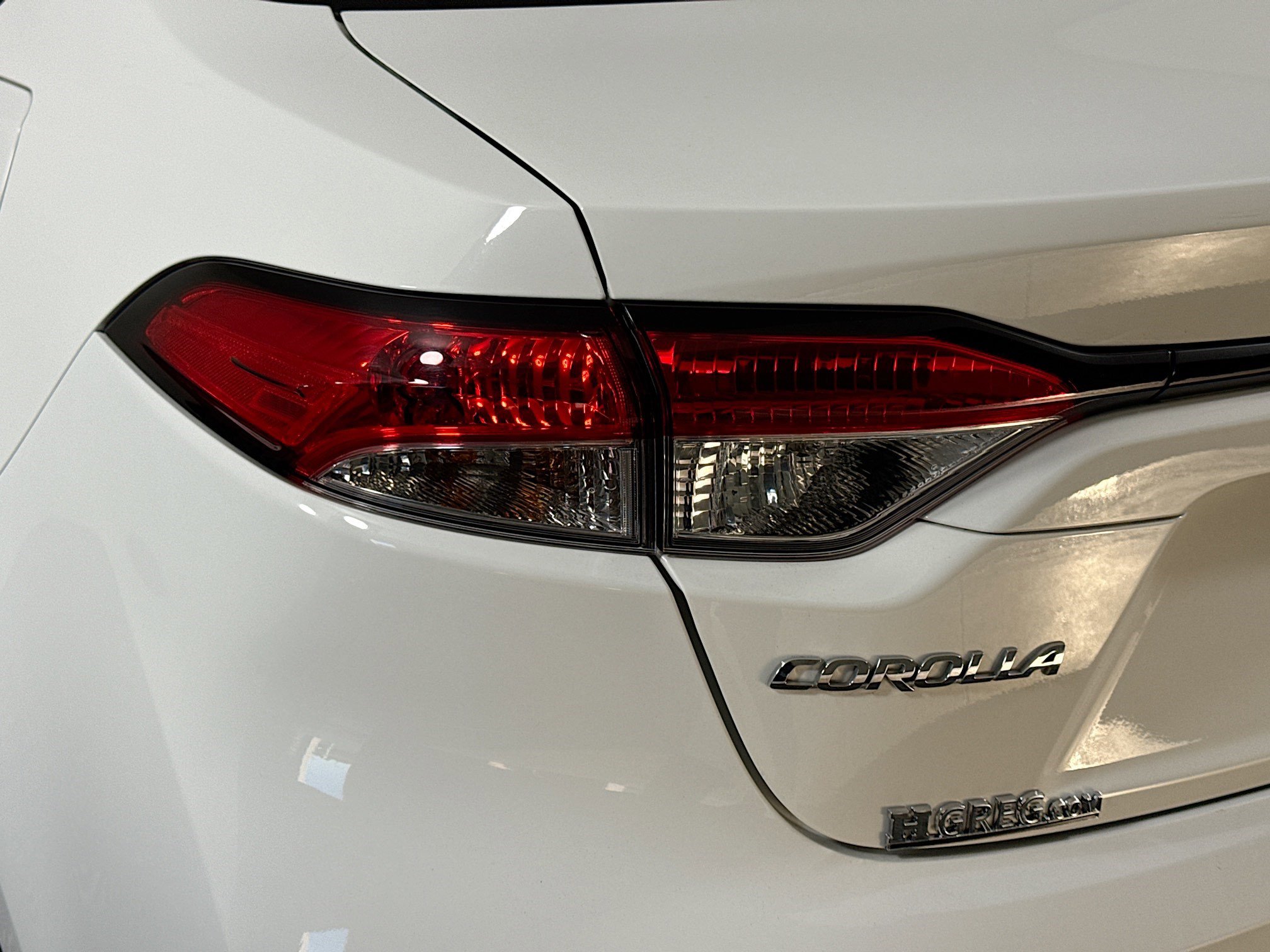 Used 2024 Toyota Corolla LE image 35