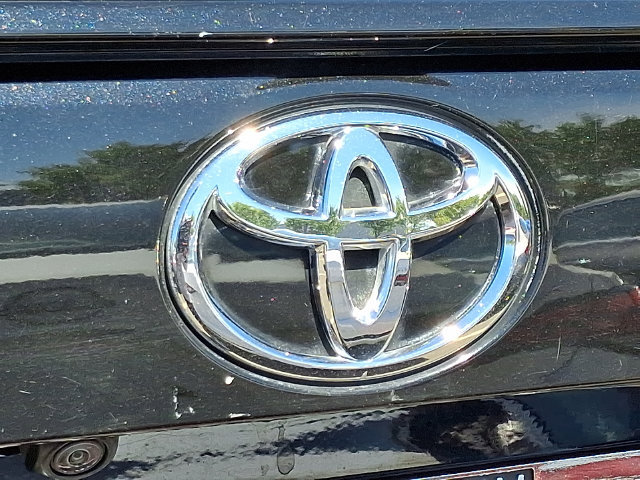 Used 2024 Toyota RAV4 Adventure AWD/4WD image 9