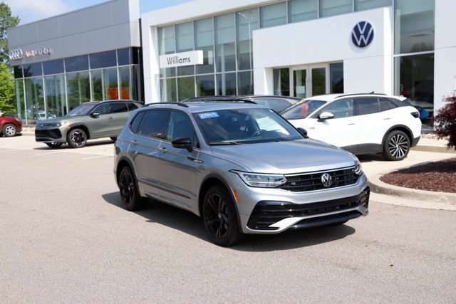 Used 2024 Volkswagen Tiguan SE R-Line w/ MDO Package, Two-Row