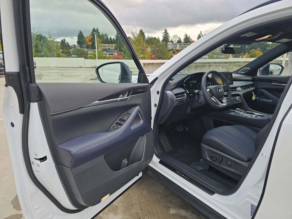 New 2026 INFINITI QX60 Sport image 21