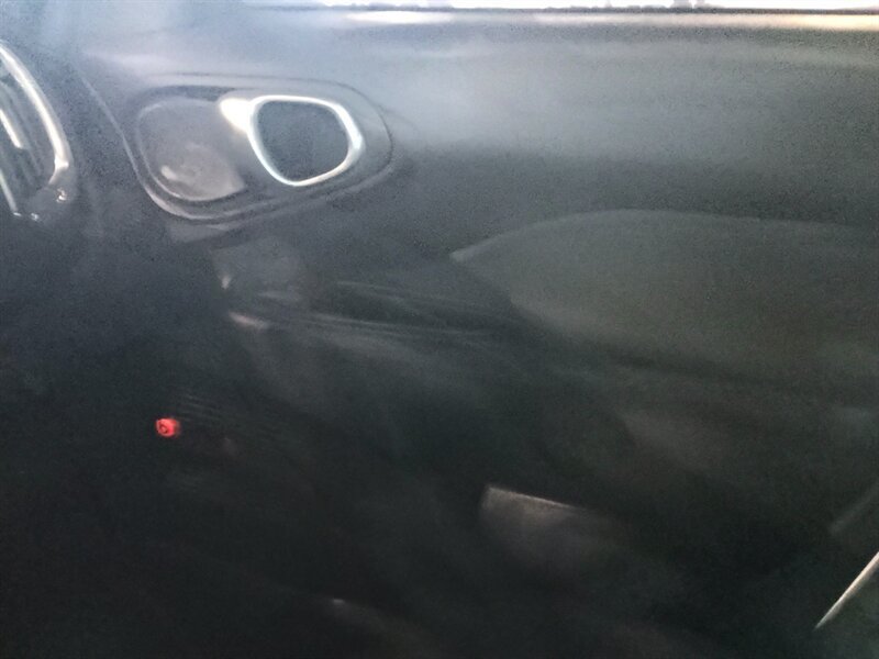 Used 2015 FIAT 500L Trekking FWD image 23