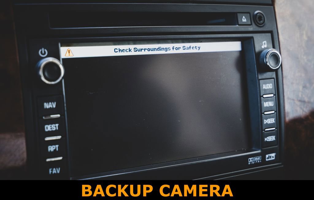 Used 2008 Chevrolet Avalanche LTZ w/ LTZ Preferred Equipment Group AWD/4WD image 4