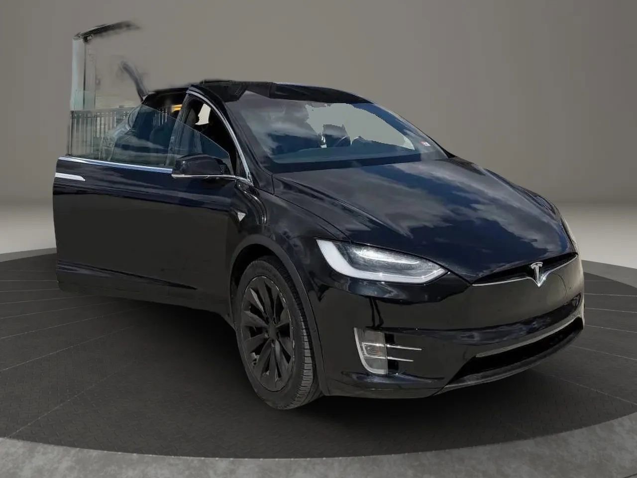 Used 2017 Tesla Model X 75D AWD/4WD image 2