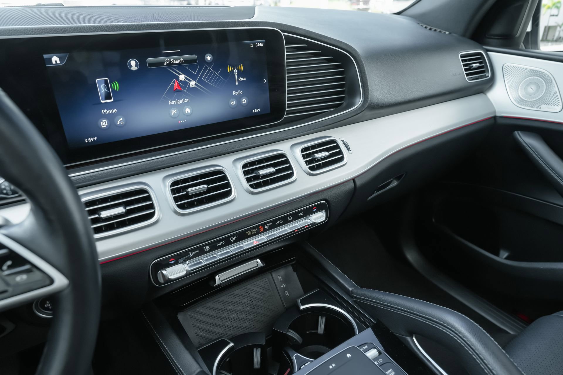 Used 2025 Mercedes-Benz GLE 350 4MATIC image 10